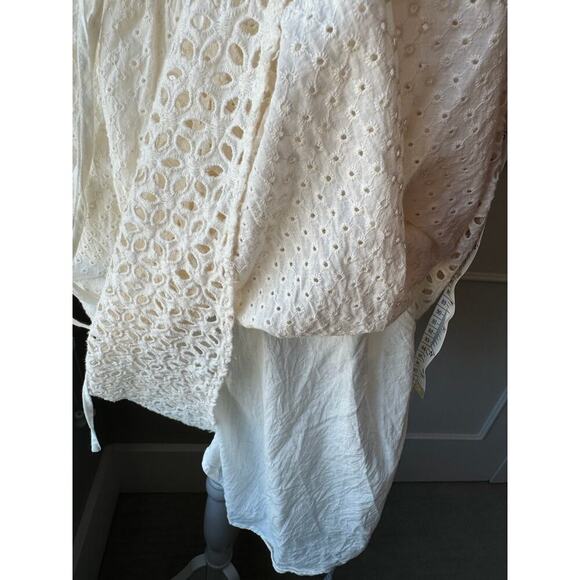 Altar'd state lace white dress Size Medium - Picture 5 of 9